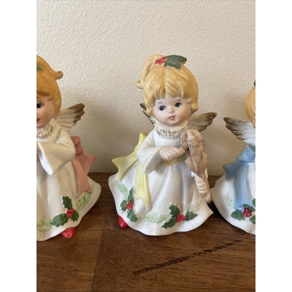 Vintage Homco #5551 Christmas Angels Musical Instruments Set of 4 Figurines - Picture 4 of 10